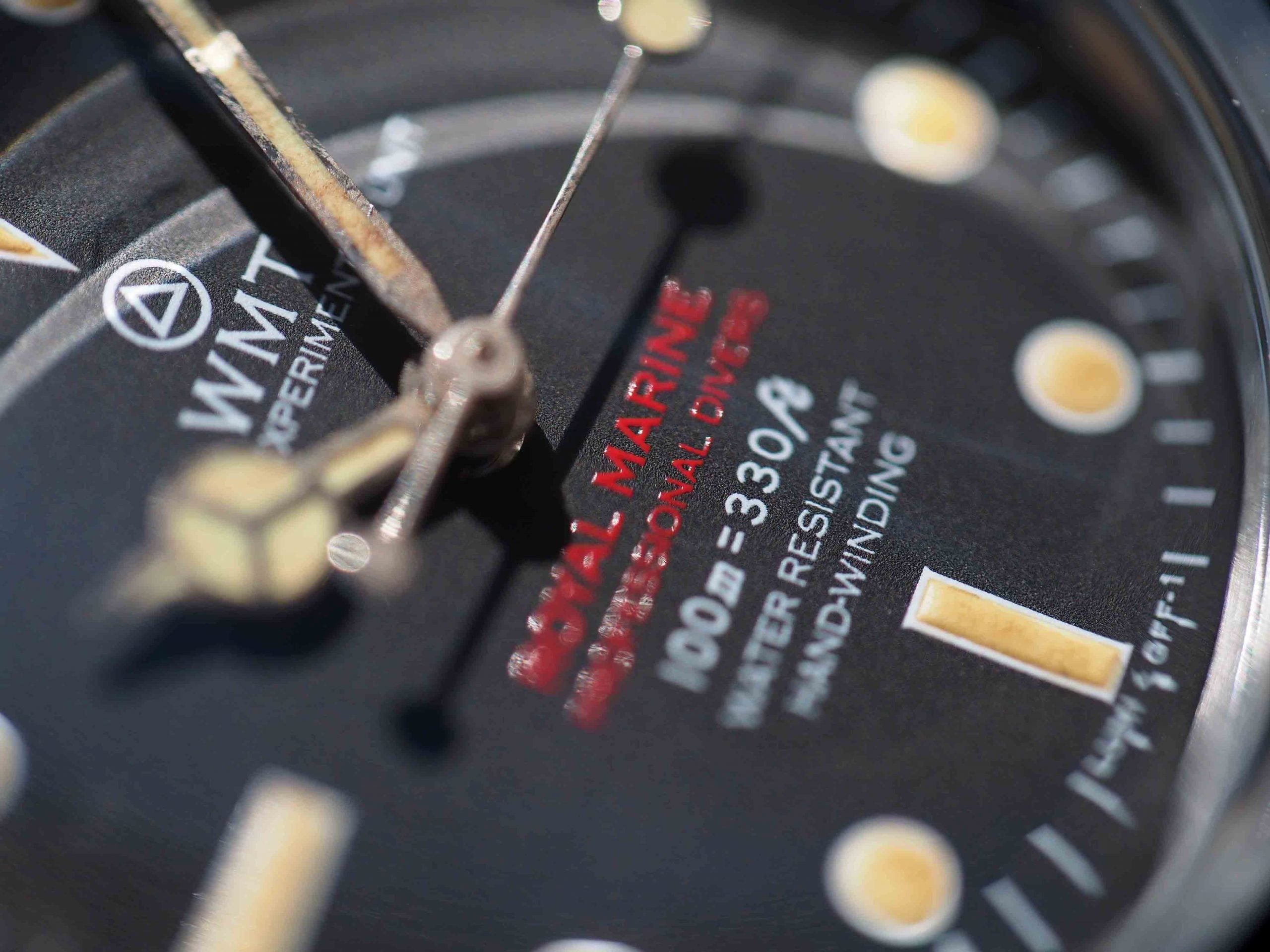 ROYAL MARINE - BLACK DIAL / AGED EDITION