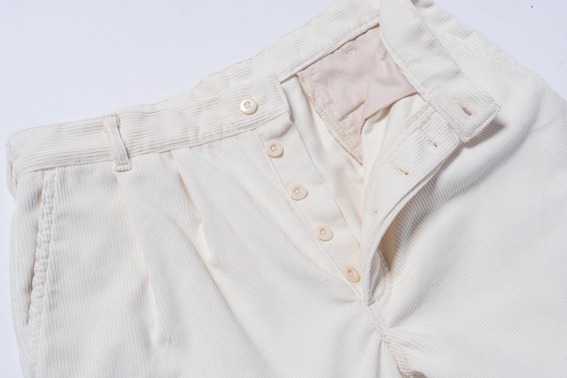MP25105 DOUBLE-PLEAT CORDUROY TROUSERS - WHITE