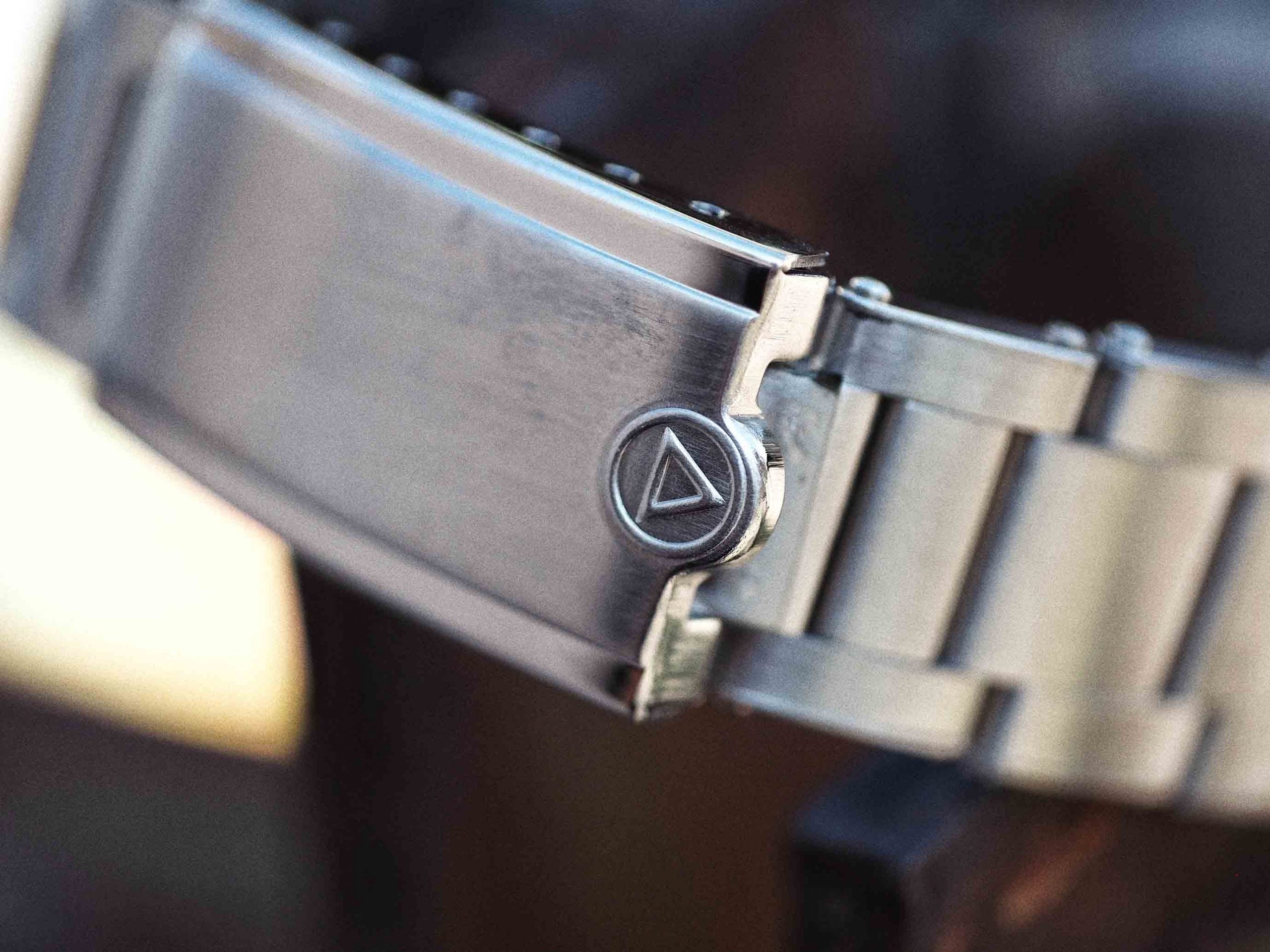 SANFORD - PUMPKIN FUCHSIA BEZEL AGED EDITION