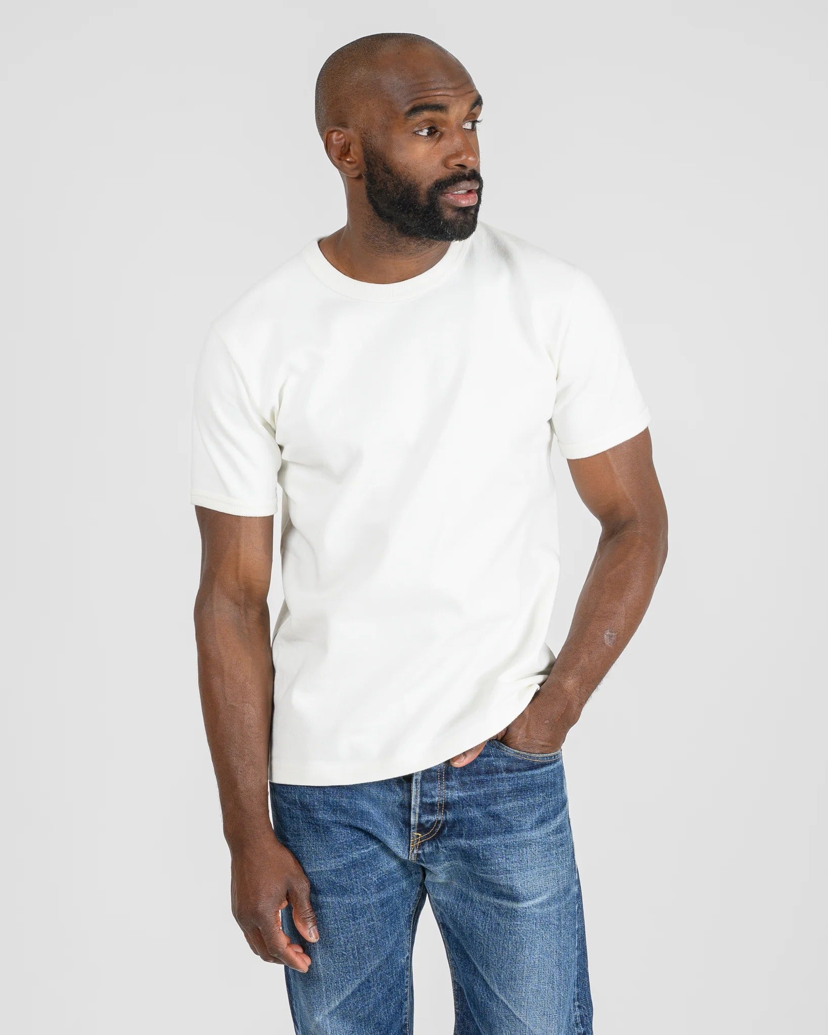 IHT-1600 11oz Cotton Knit Crew Neck T-Shirt - WHITE