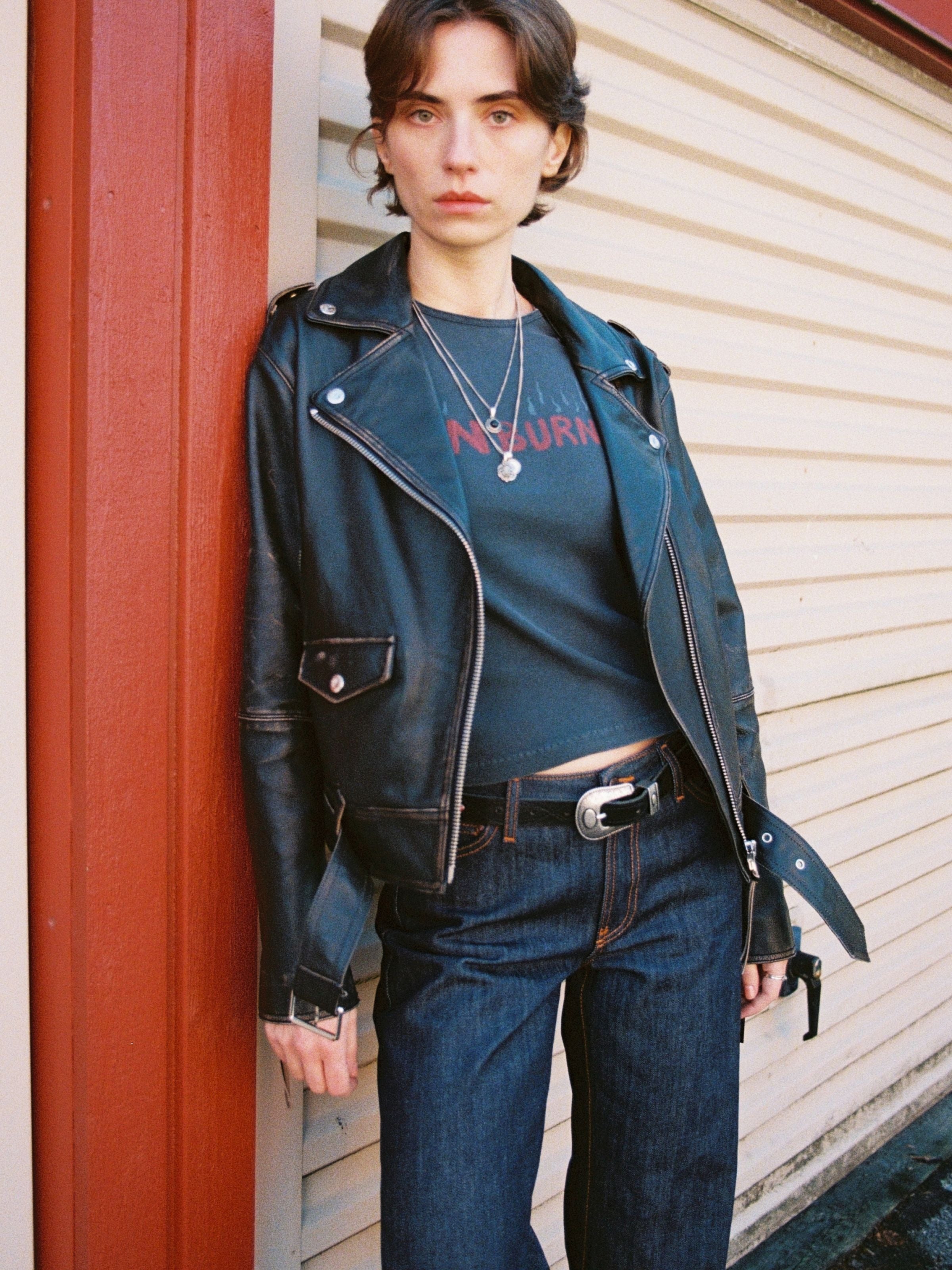 Eve Sunburns T-Shirt - Black