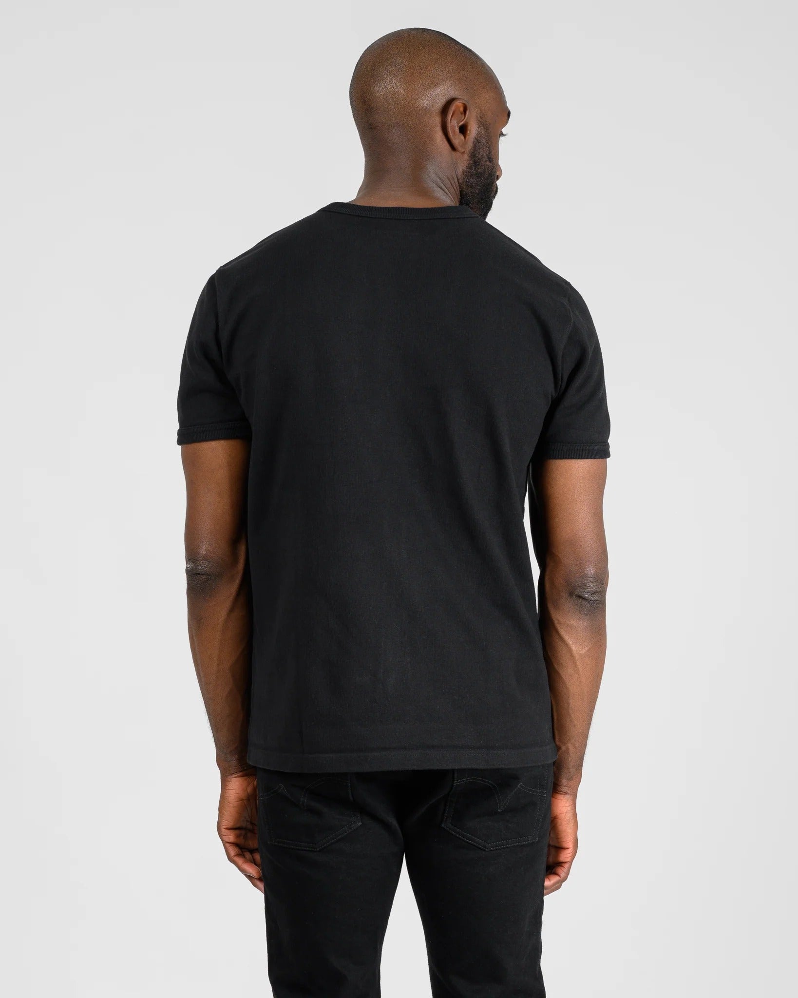 IHT-1600 11oz Cotton Knit Crew Neck T-Shirt - BLACK