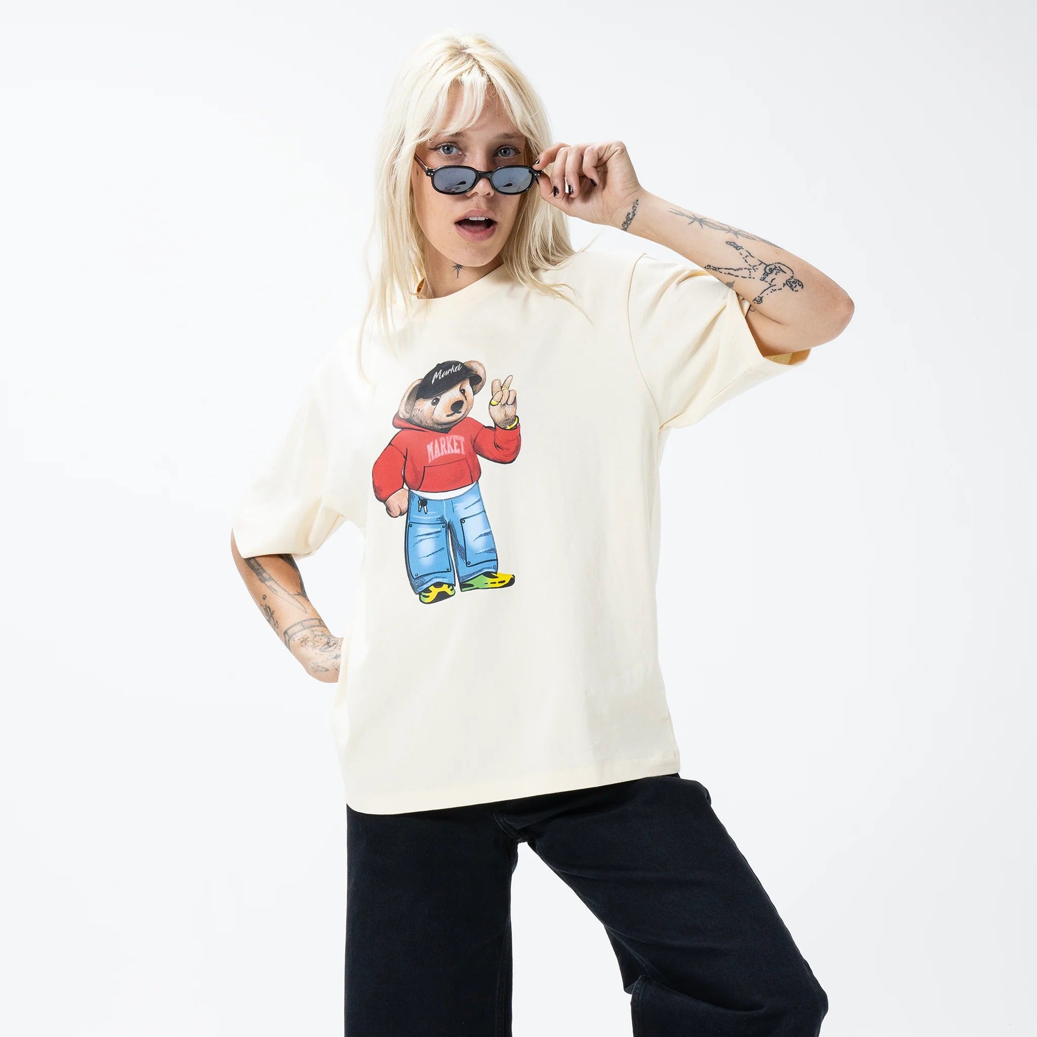 FIT CHECK BEAR T-SHIRT - BUTTER CREAM