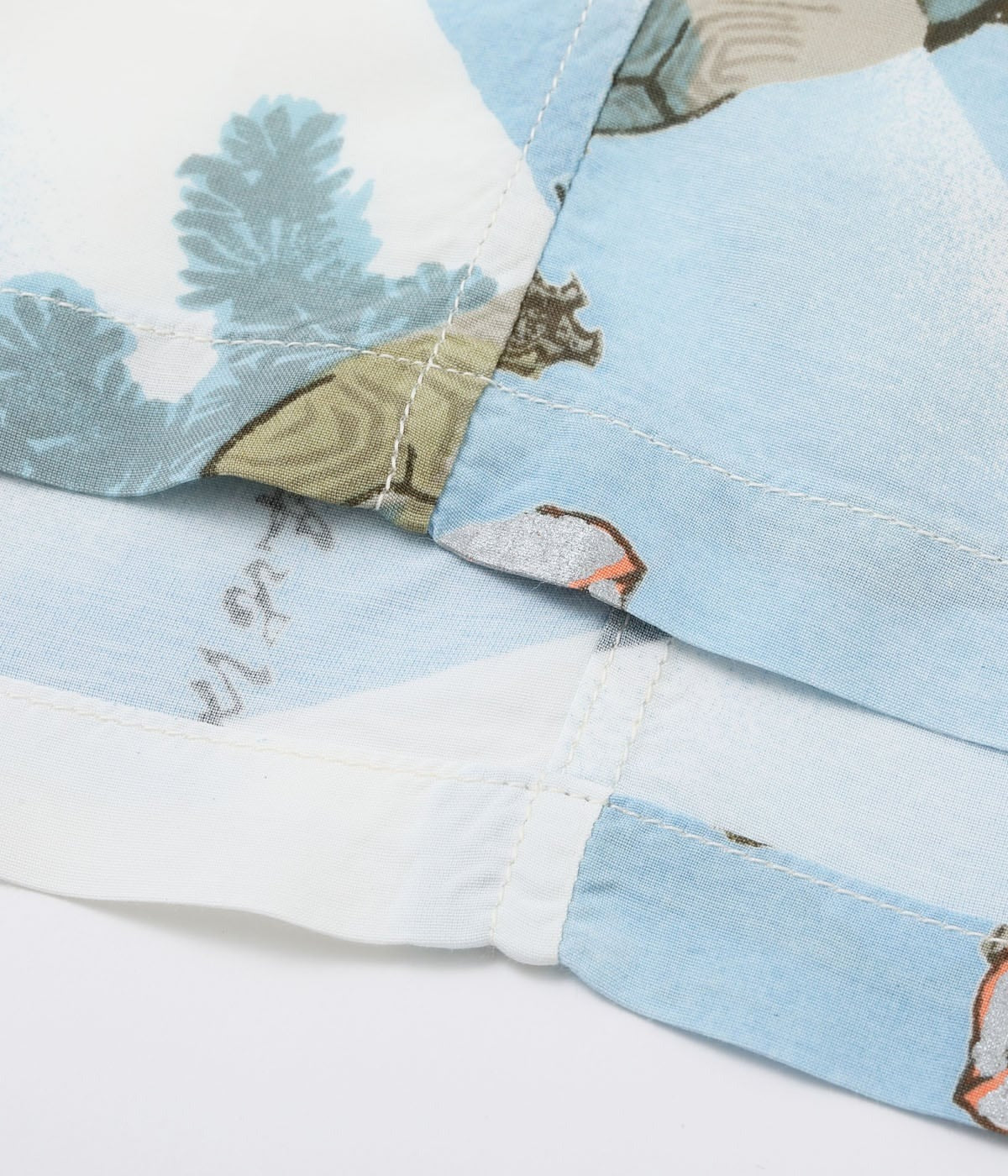 SS39461 SUN SURF × Katsushika Hokusai SPECIAL EDITION "Turtle" - WHITE
