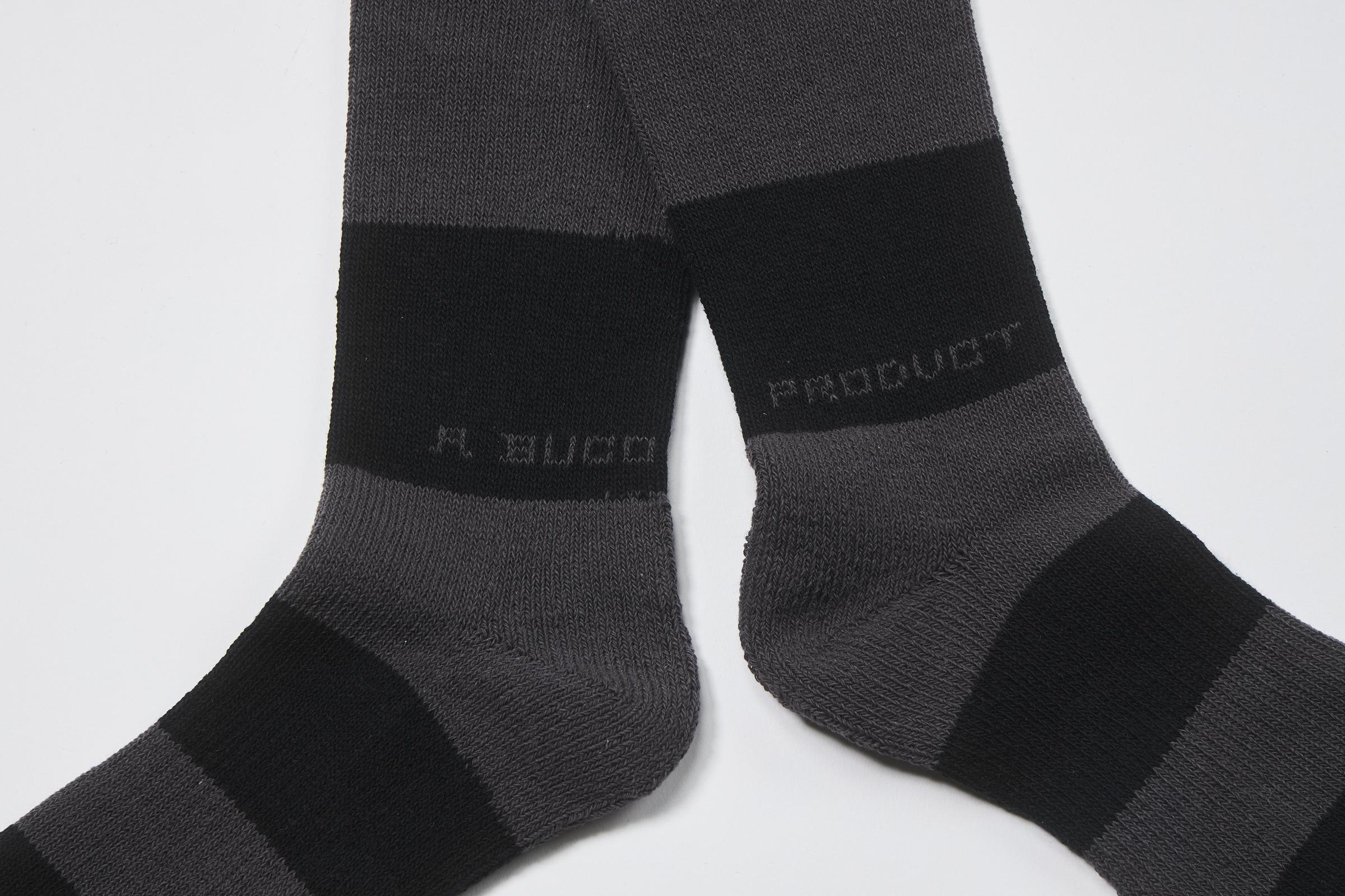 BA23105 BUCO STRIPED ACTION SOCKS - GRAY/BLACK