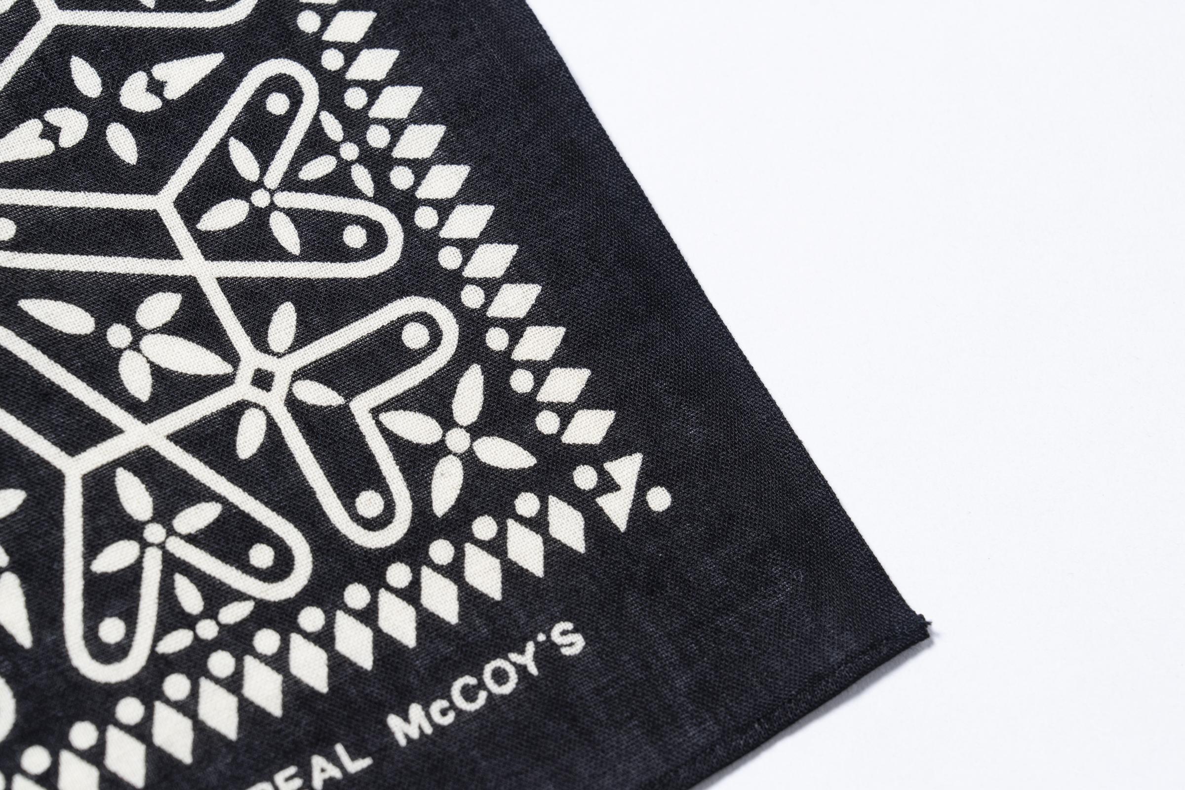 MA26011 BANDANNA 'CROSS' - BLACK
