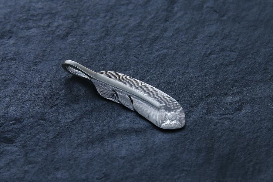 P-004R Feather (S)