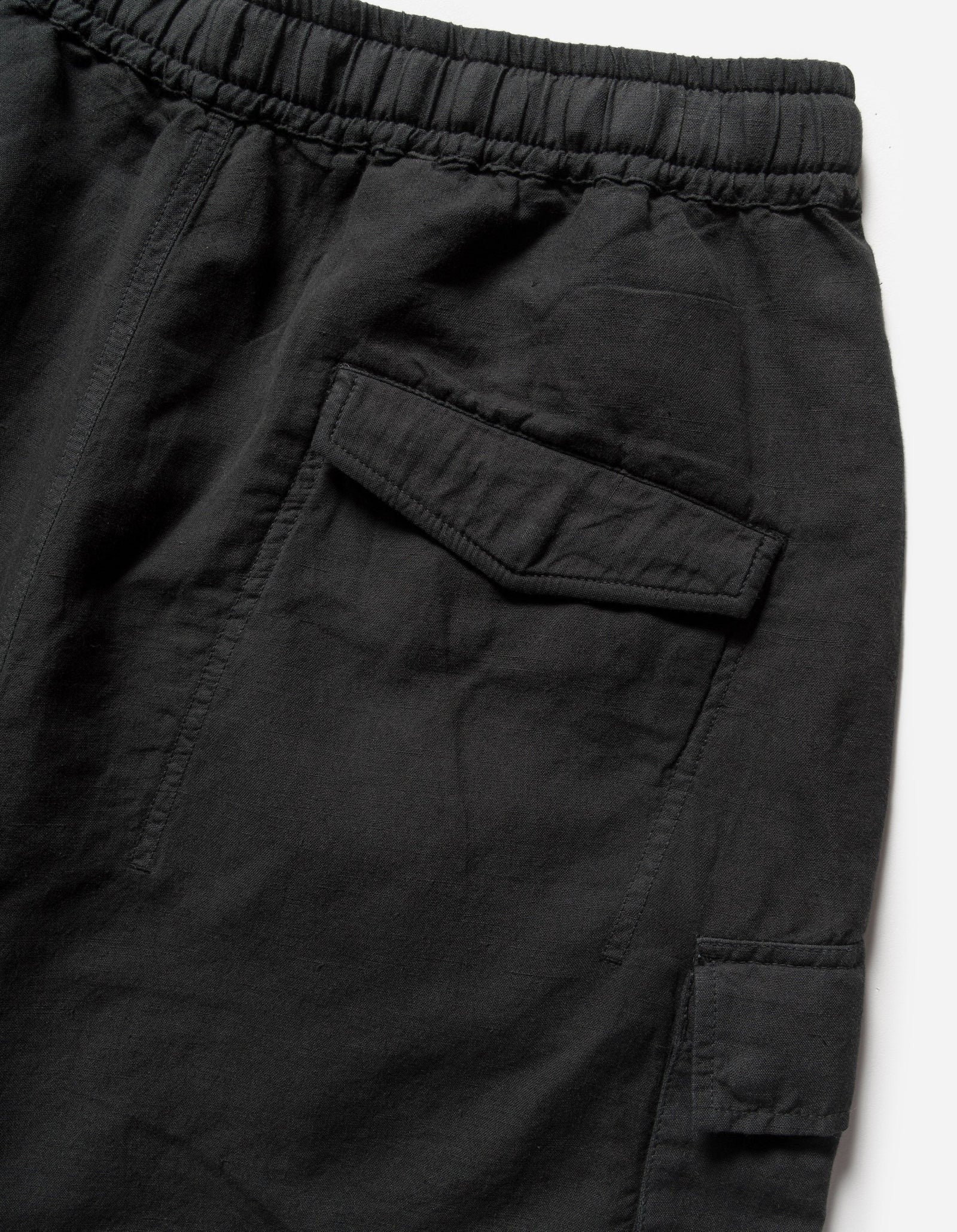 6082 HEMP CARGO ASYM TRACK SHORTS - BLACK