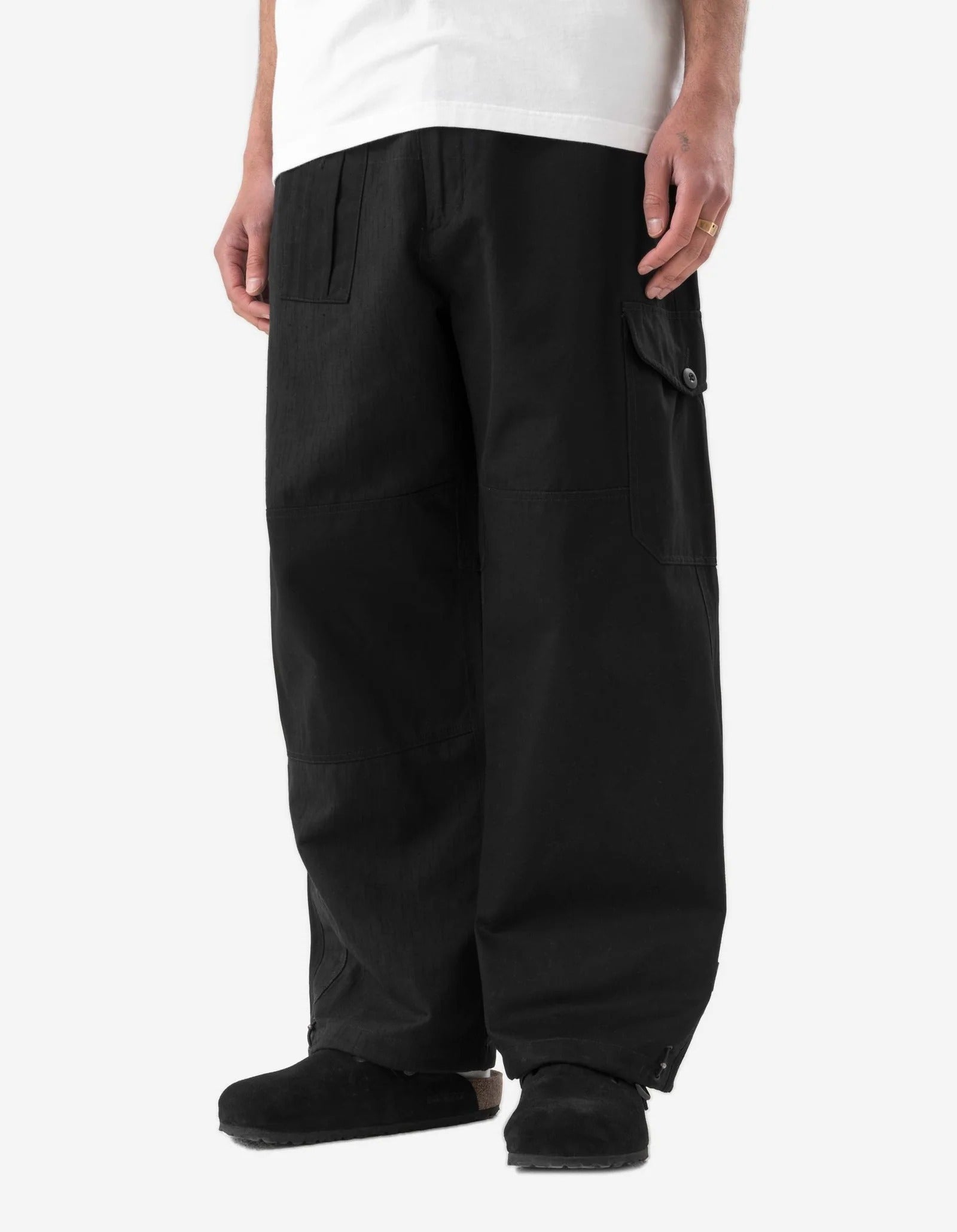 6087 UPCYCLED LOOSE CARGO TRACK PANTS - BLACK